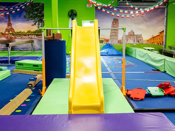 मुलांच्या खेळाच्या मैदानाच्या उपकरणांचे प्रकार