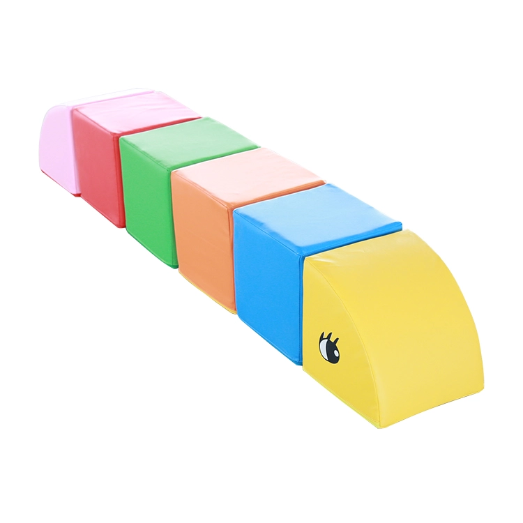 मऊ आयताकृती सुरवंट